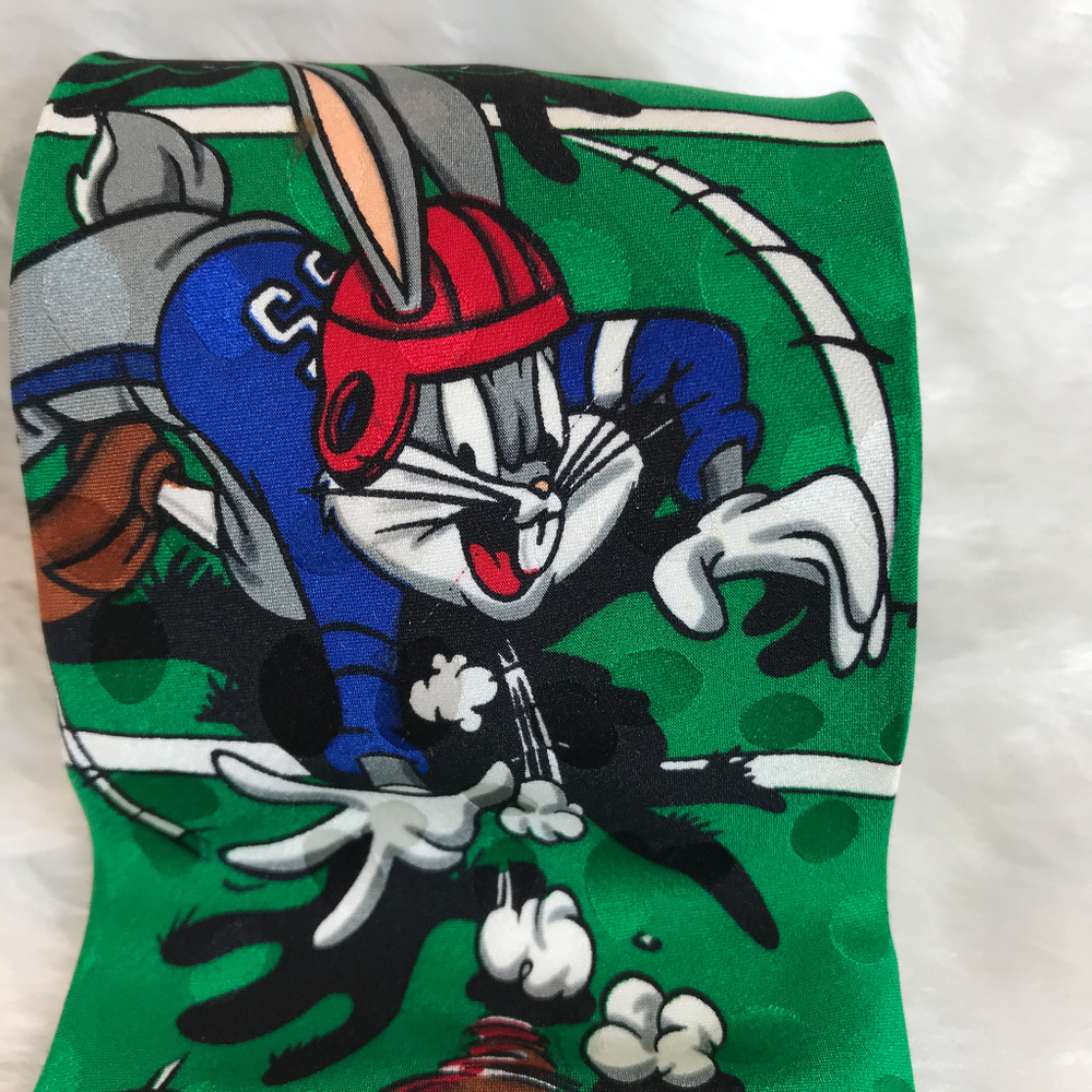 Vintage Looney Tunes 100% silk Tie Football Bugs - Picture 4 of 7